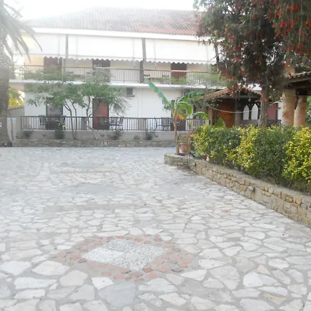 Apartment Assimakis *